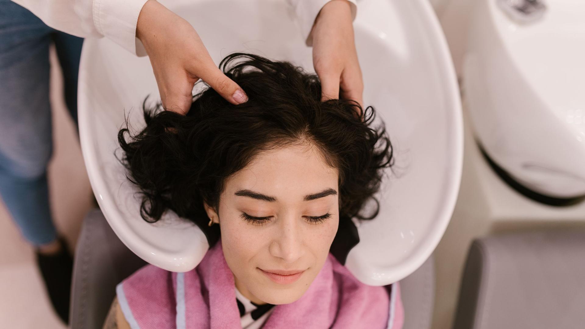 Ruhiger Behandlungsraum im Head Spa Rituals in Wernau am Neckar
